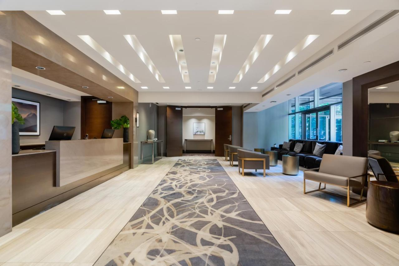 Level Vancouver Yaletown - Seymour Exterior foto The lobby of the hotel