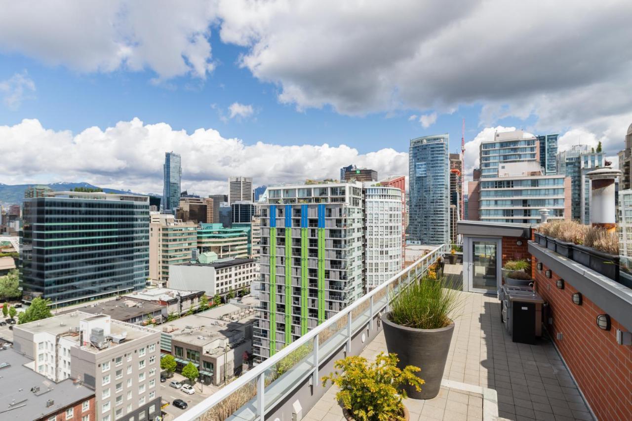 Level Vancouver Yaletown - Seymour Exterior foto View from the rooftop of the building