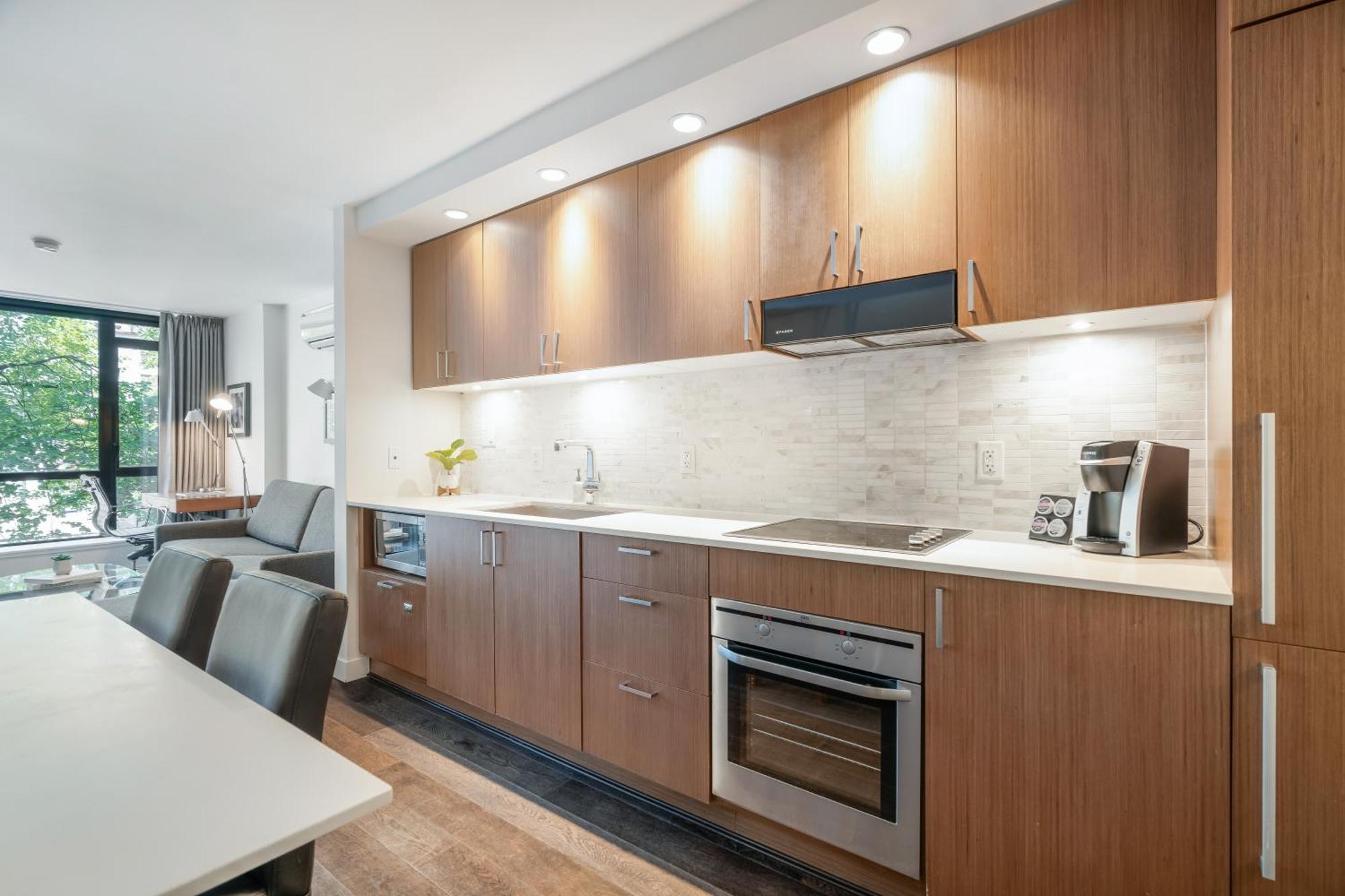 Level Vancouver Yaletown - Seymour Exterior foto A kitchen at the 2016 Olympic Village