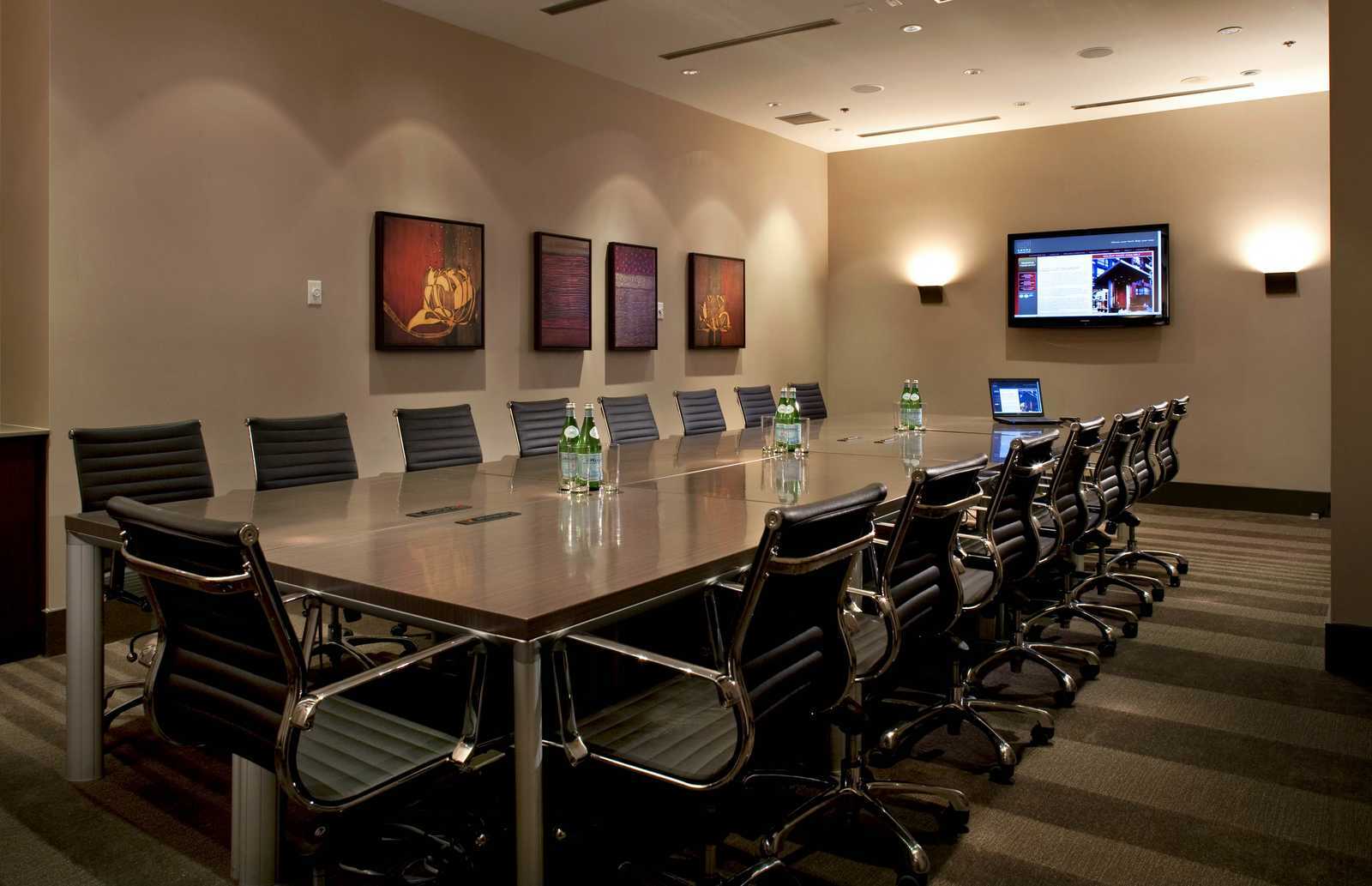 Level Vancouver Yaletown - Seymour Exterior foto A typical boardroom